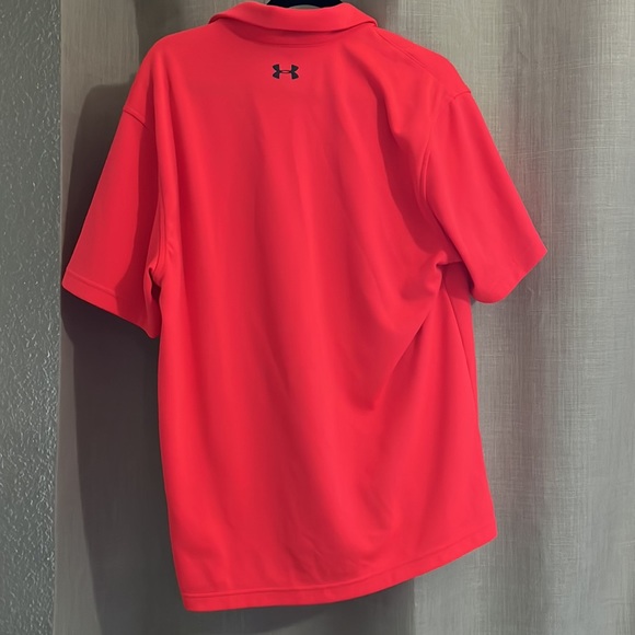Under Armour Polo size large - Picture 3 of 3
